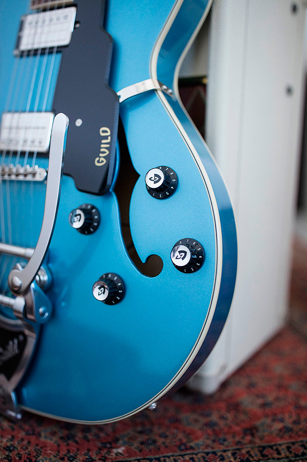Thumbnail view of Starfire I DC Pelham Blue body showing knobs