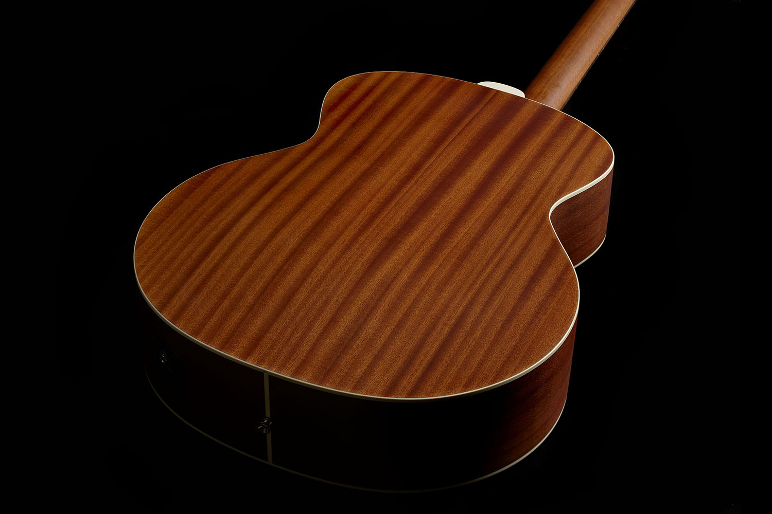 Back body of B-240E Natural highlighting Arched Mahogany back