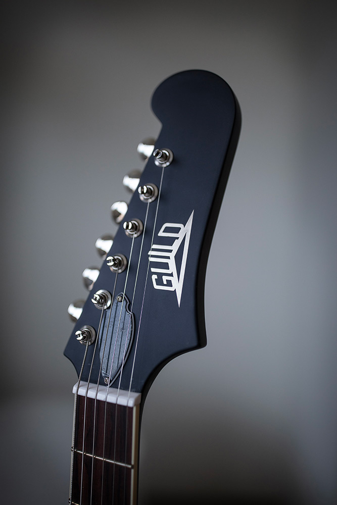 Starfire I Jet90 Satin Black head and tuners