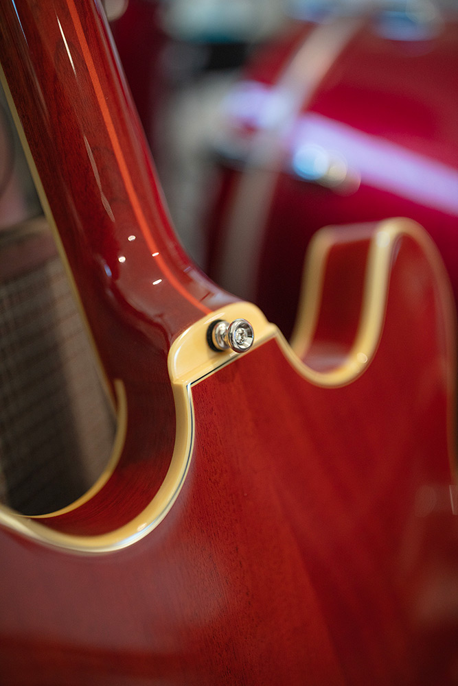 Close-up of Starfire II bass heel