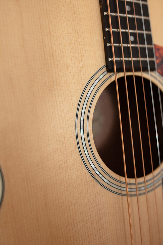 Close up of BT-240E Baritone Natural soundhole rosette