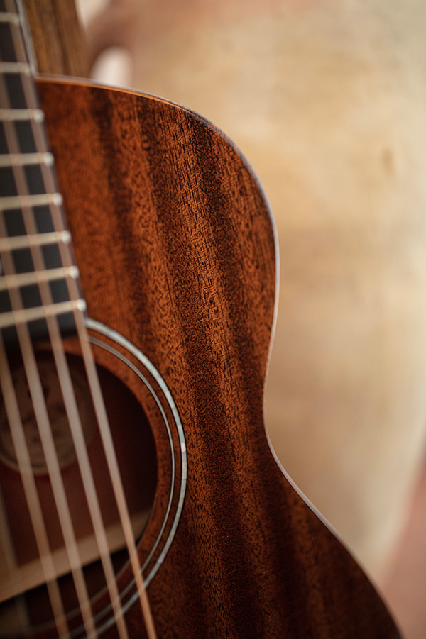 Close up M-120 body curve thumbnail