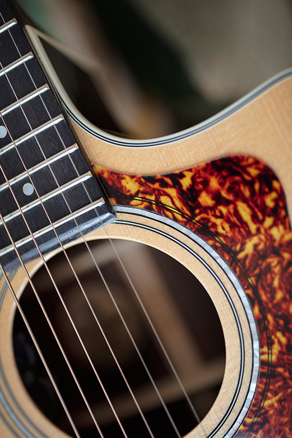 Close up of OM-150CE Natural soundhole thumbnail