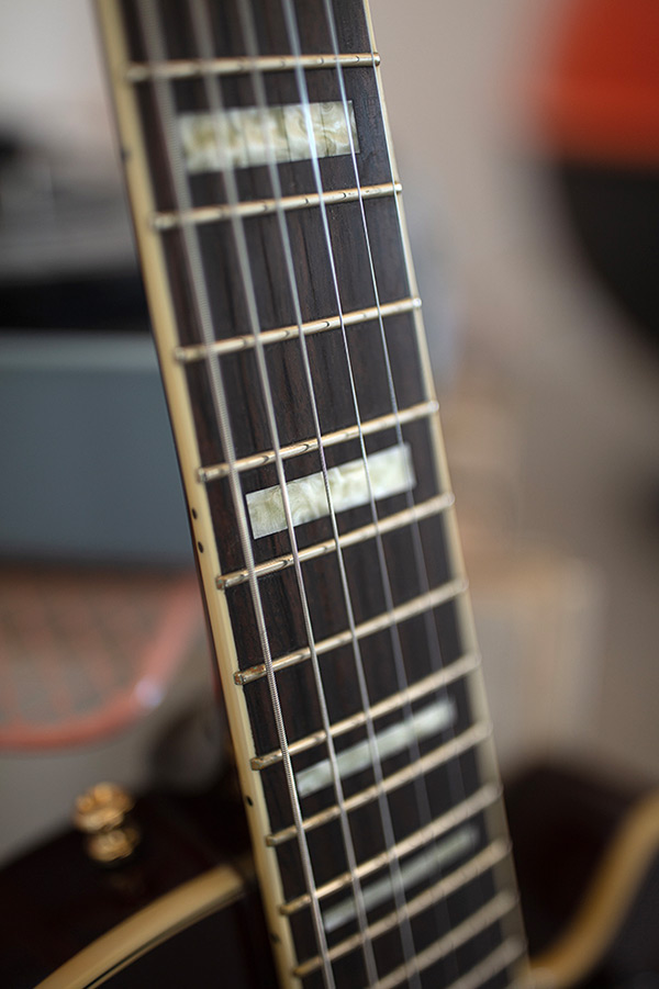 M-75 Aristocrat close-up of neck