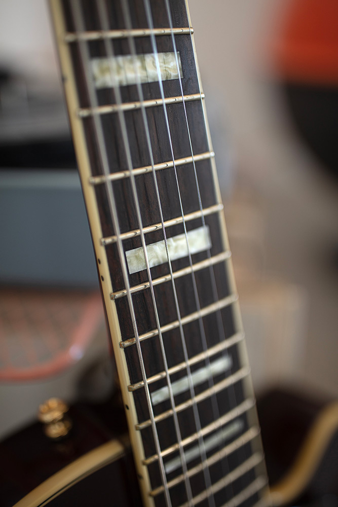 M-75 Aristocrat close-up of neck