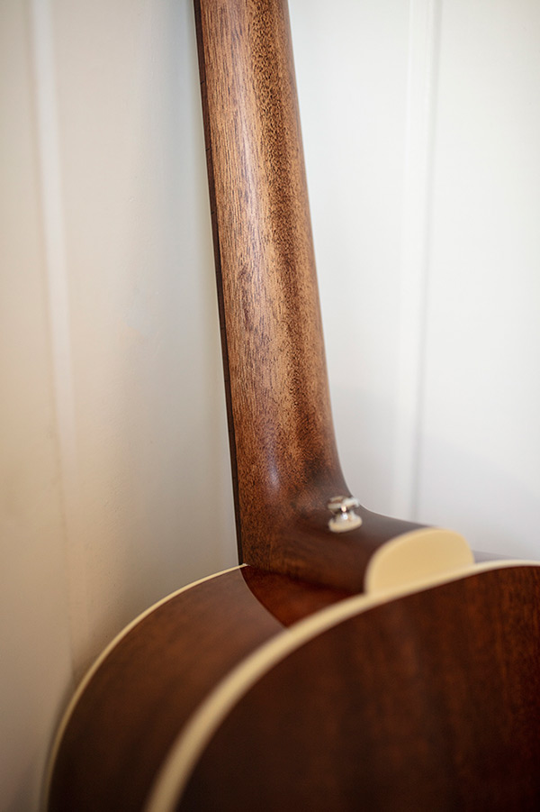 P-240 Memoir Natural close up of the heel