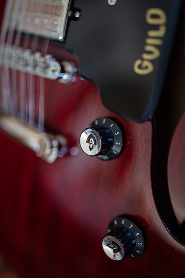 Thumbnail  close-up image of Starfire I-12 knobs