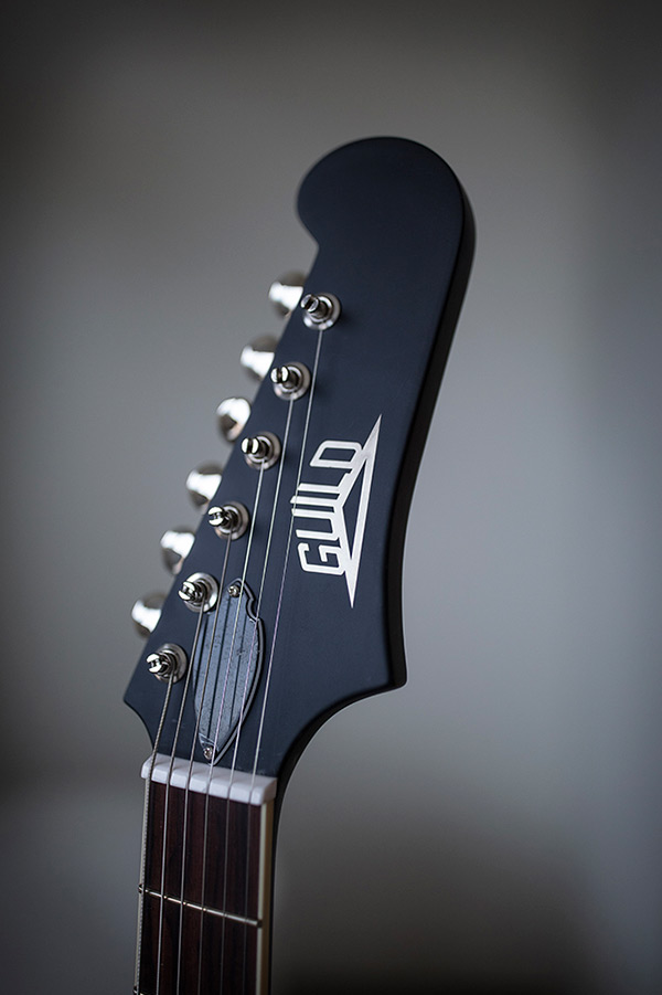 Thumbnail view of Starfire I Jet90 Satin Black head and tuners