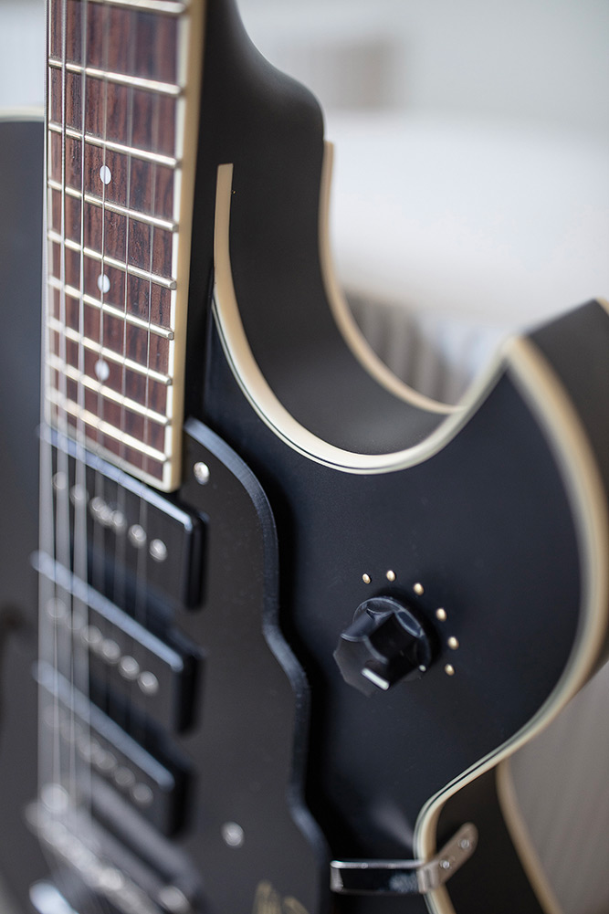 Starfire I Jet90 Satin Black top down view of neck and knob