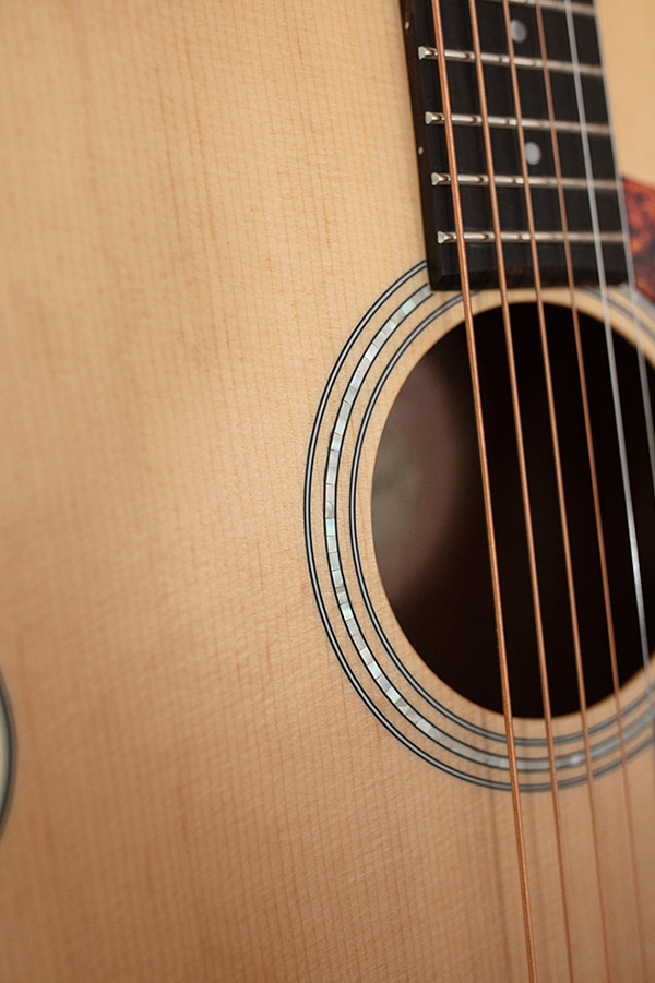 Close up of BT-240E Baritone Natural soundhole rosette