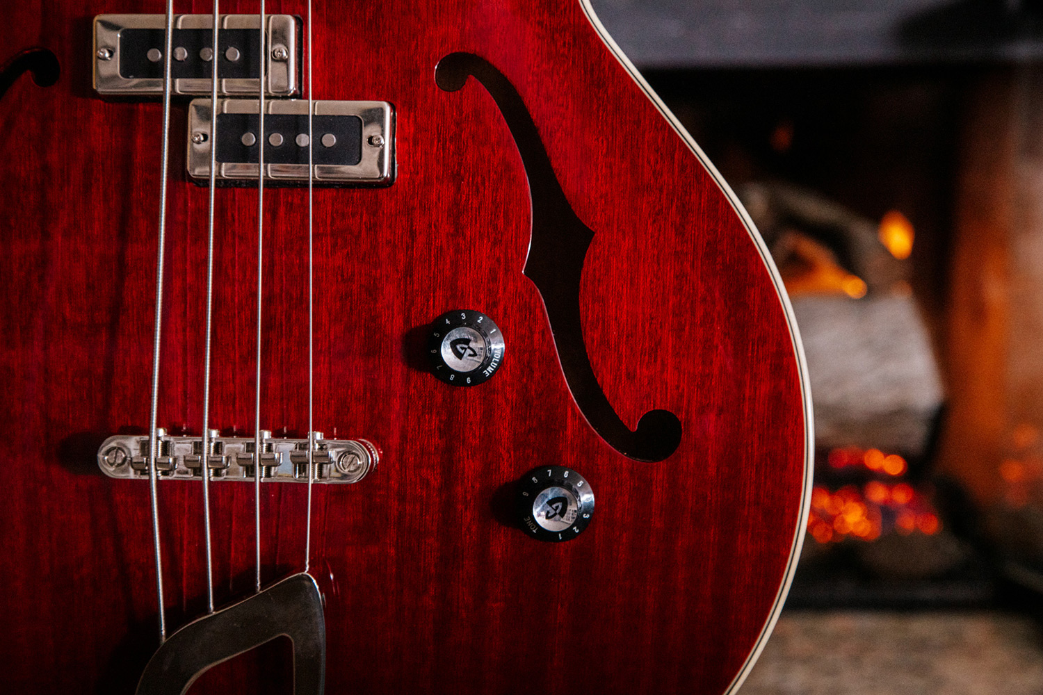 Starfire I Cherry Red close-up of pickups, knobs, and f hole