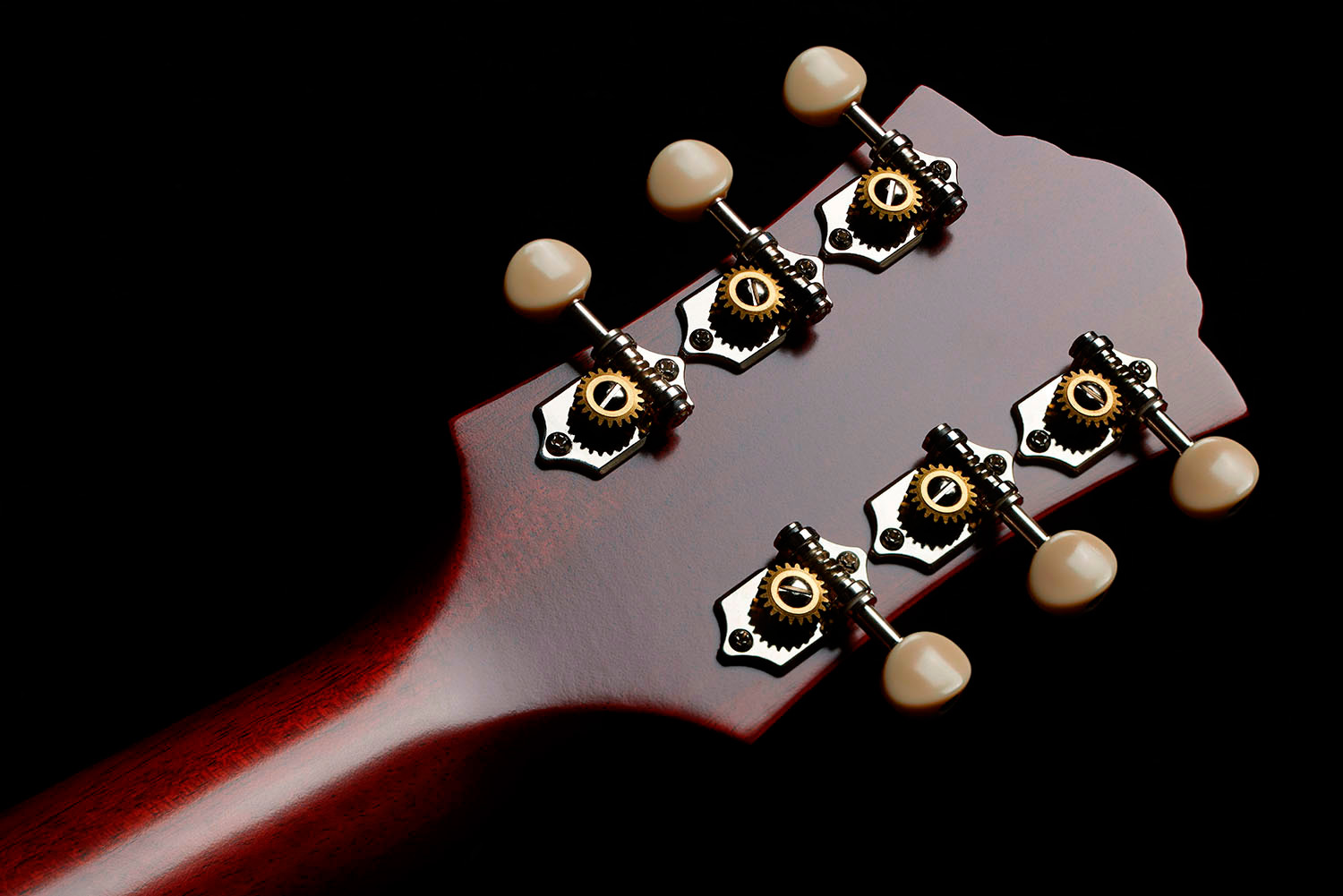 Close-up of back of the M-40 Standard Natural headstock