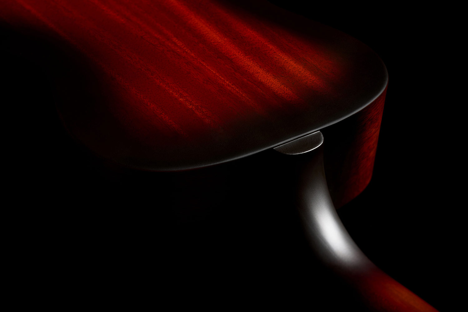 Close-up of M-20 Vintage Sunburst neck heel