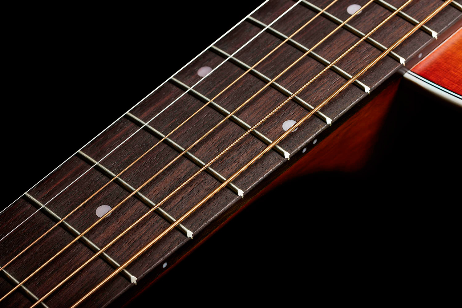 Close-up of the M-40 Standard Pacific Sunset Burst neck