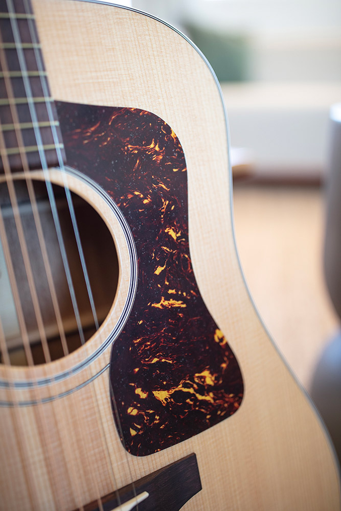 Close up of D-40 Standard Natural pickguard