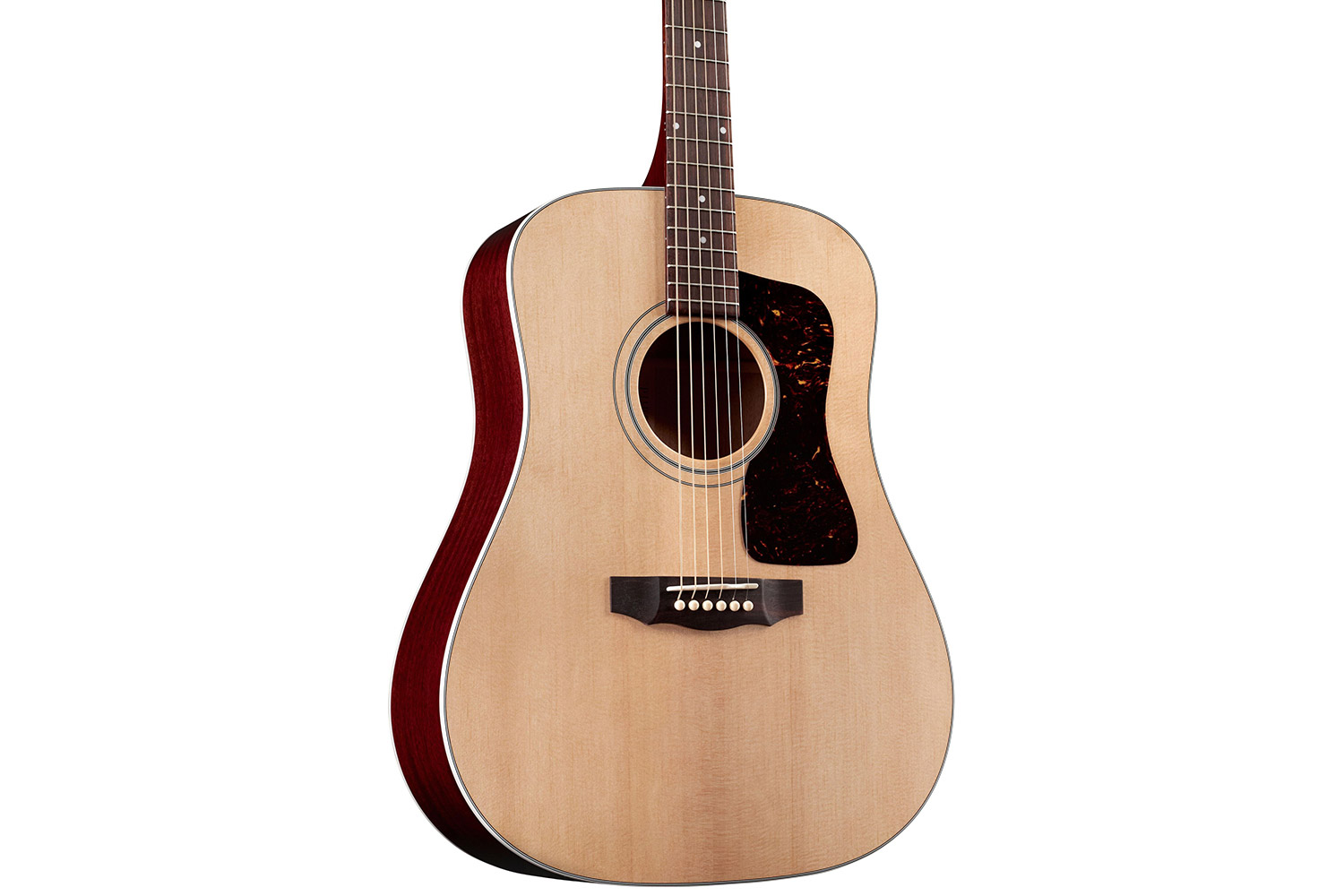Close-up body view of D-40 Standard Natural acoustic guitar