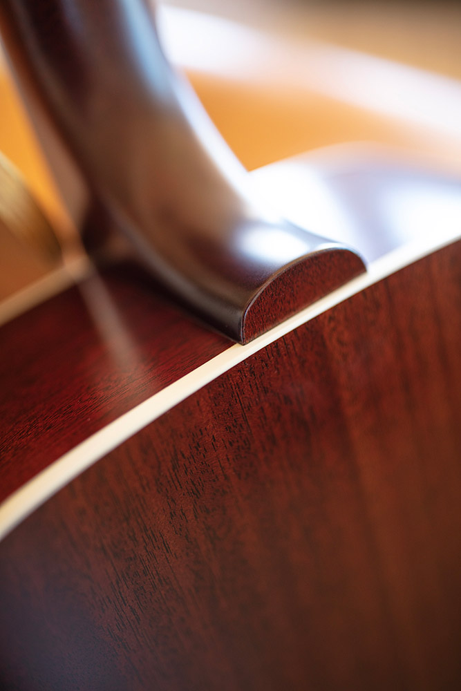Close-up view of D-40 Standard Pacific Sunset Burst heel