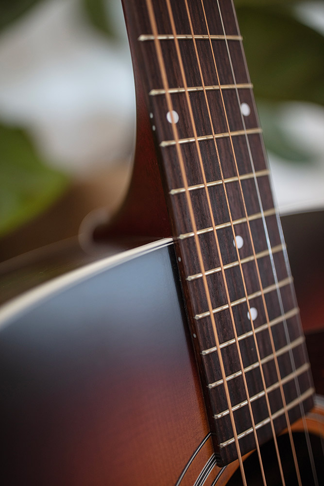Close-up of D-50 Standard Antique Burst neck