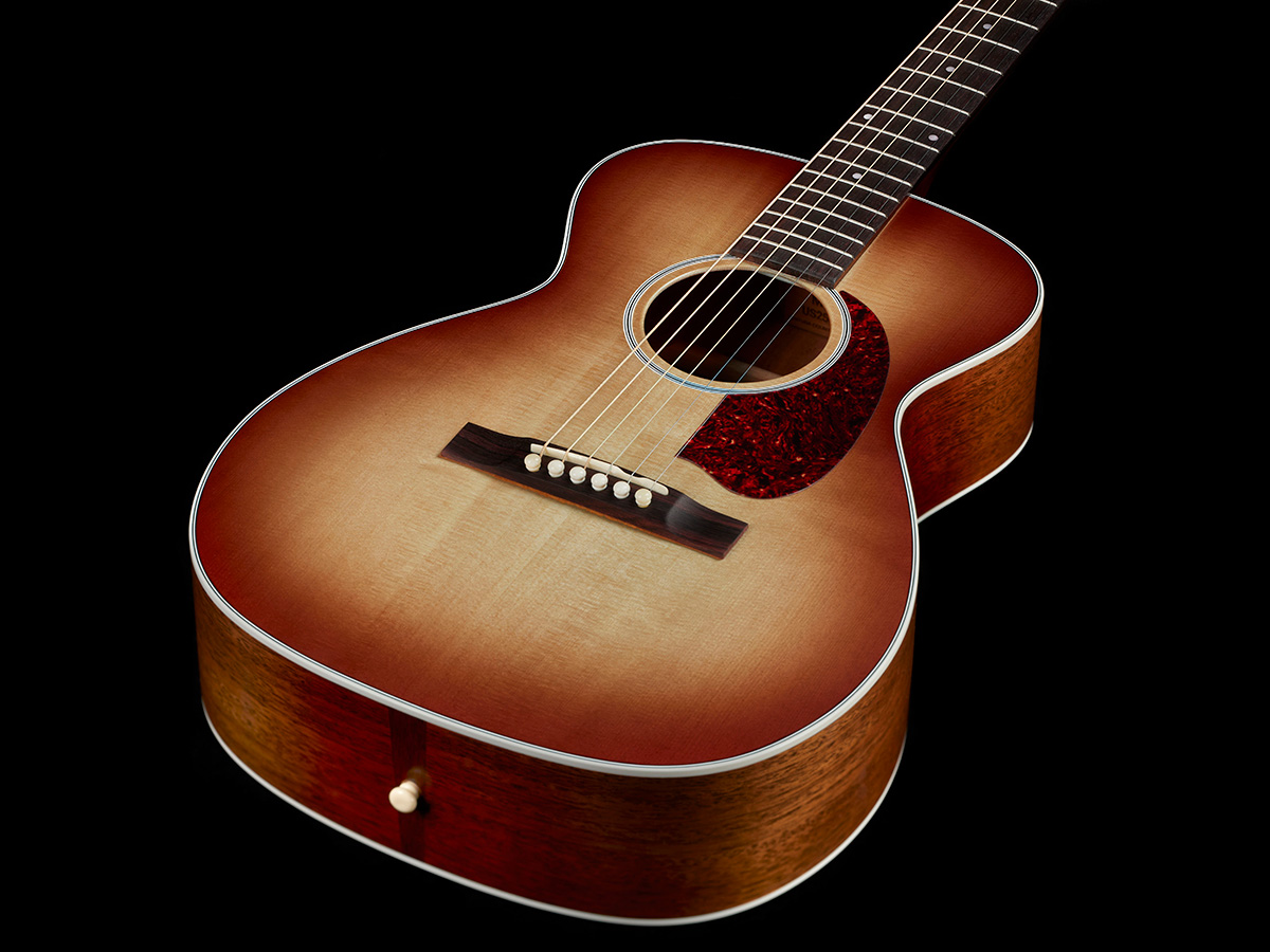 View of the M-40 Standard Pacific Sunset Burst body highlighting the solid Sitka spruce top