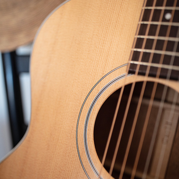 Close-up of F-40 Standard Natural soundhole thumb