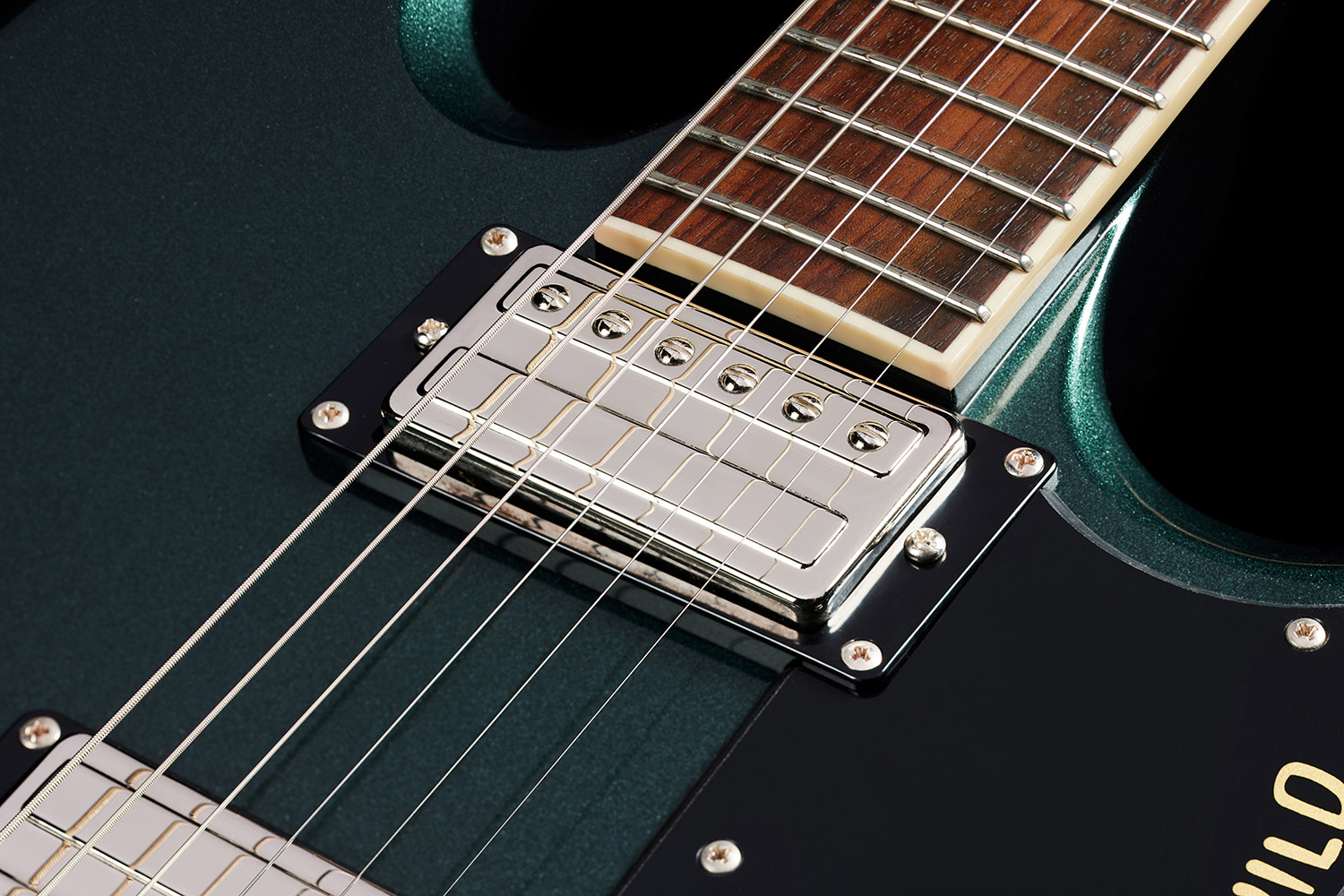 Close-up of Polara Deluxe Kingswood Green pickup