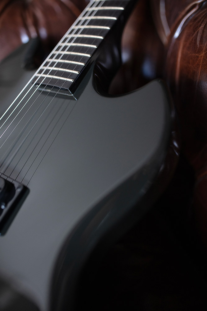 Close-up Polara Night Edition Tungsten body