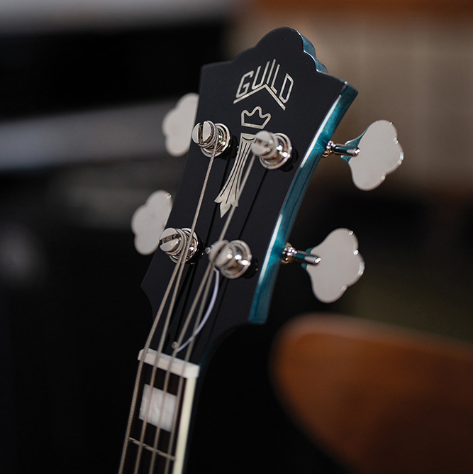 Top down view of the back of the Starfire Deluxe Bass Teal the Deal thumb