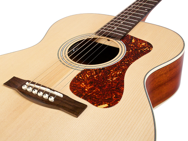 Guild Guitars | OM-240E Natural